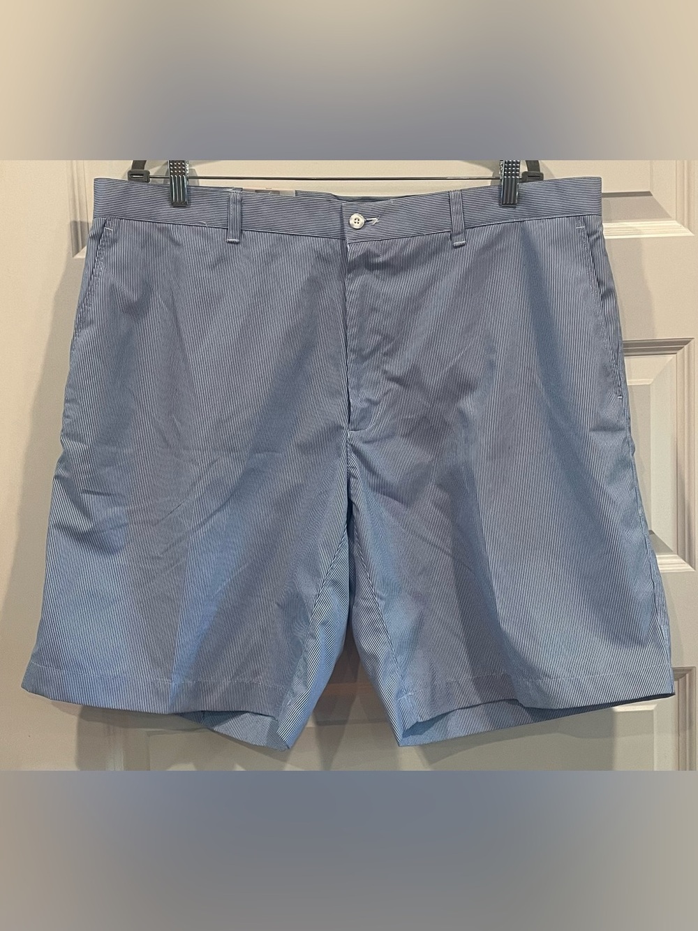 Champions Tour Mens Golf Shorts Blue / White Pinstripe Moisture Wicking Size 40